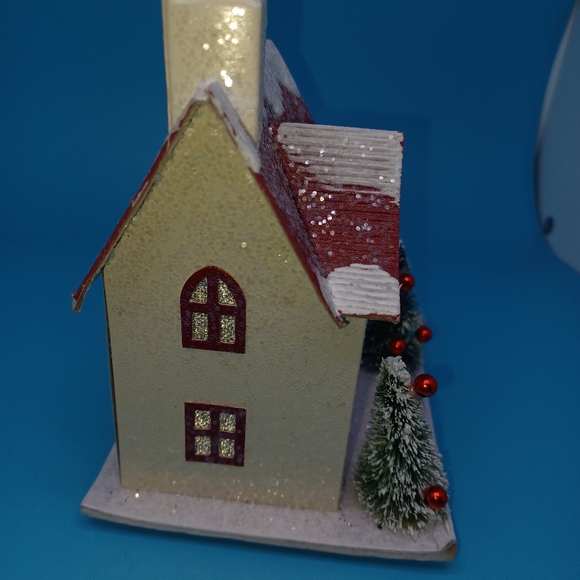 PUTZ HOUSE Mica glitter cardboard Putz house LED lighted. - Picture 4 of 8